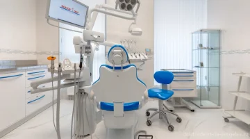 Клиника стоматологии и косметологии ДОКТОР ДЕНТ на проспекте Энгельса изображение 2